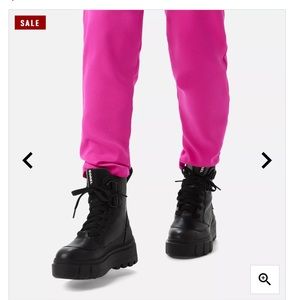 Sorel Caribou X Lace up boots size 7